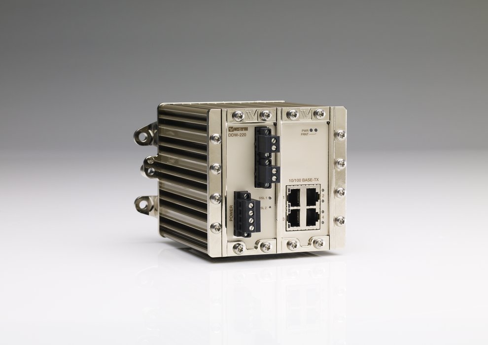 Высокоскоростной Ethernet-удлинитель со встроенным коммутатором